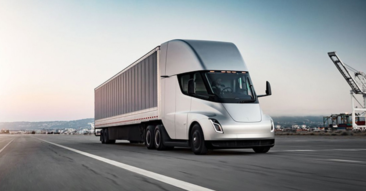 Tesla on Thursday delivered its first electric semitrailer truck to PepsiCo